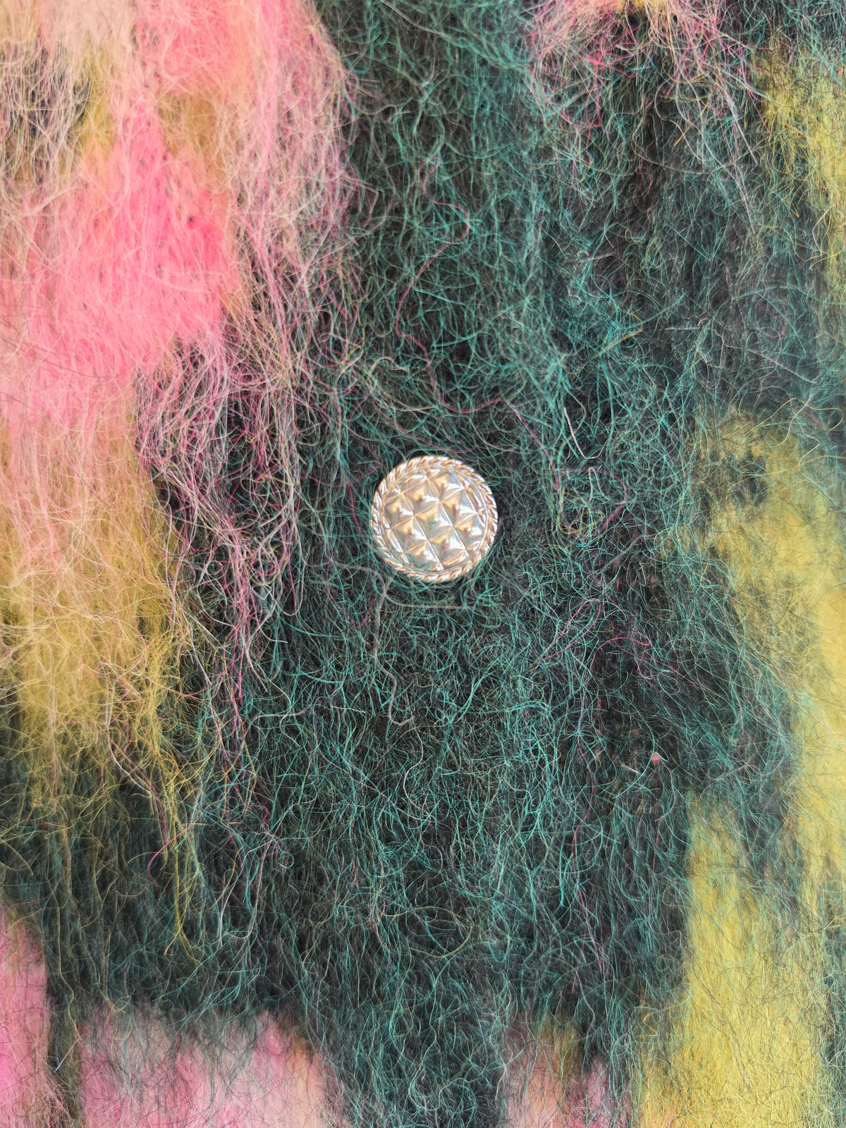Flauschige Strickjacke Lippi mit Blumenmuster – Deep Forest/Pink Art.-Nr. 211730