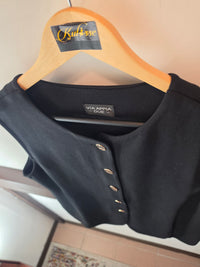 Lange Weste mit Schmuckknöpfen in Schwarz – Art.-Nr. 2614716