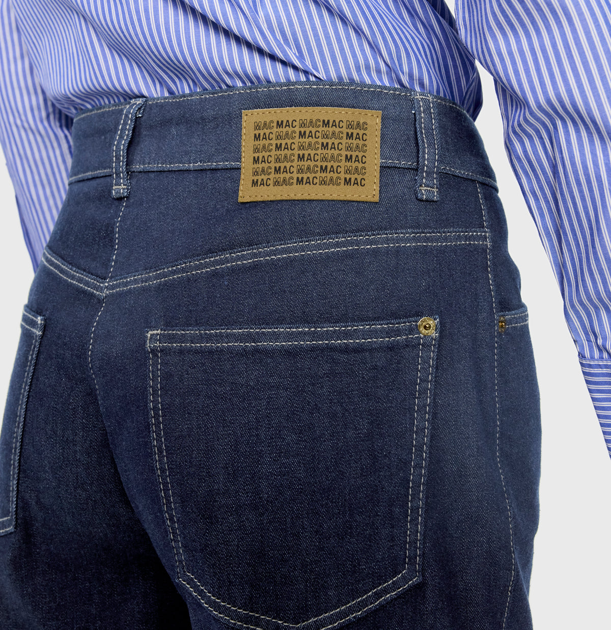 MAC Jeans OHIO Barrel – Light Blue – Art.-Nr. 0333L