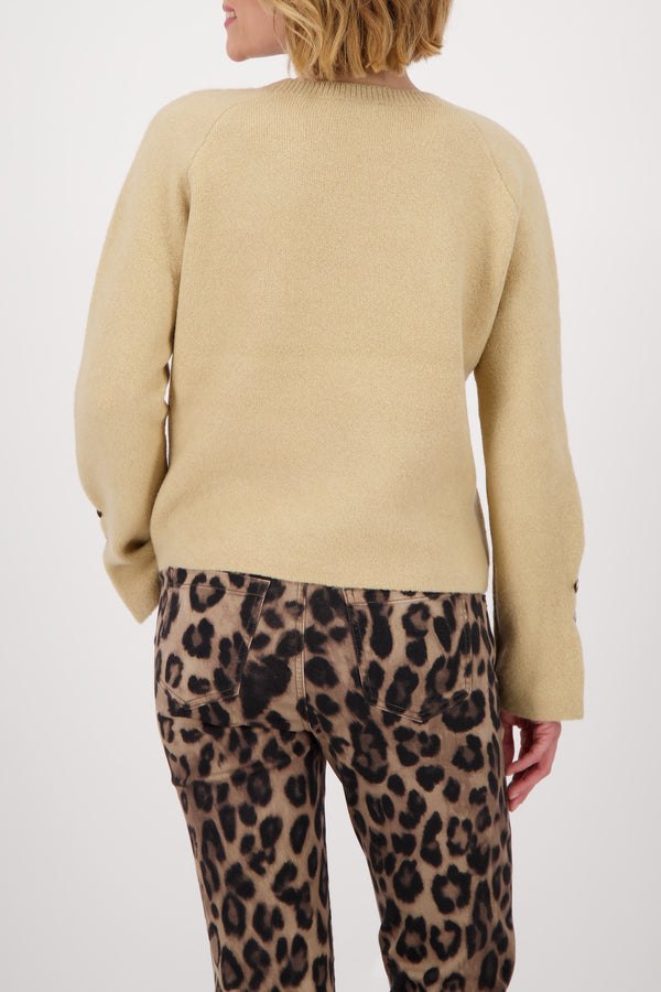 Langarm-Pullover mit Knopfdetail_809006