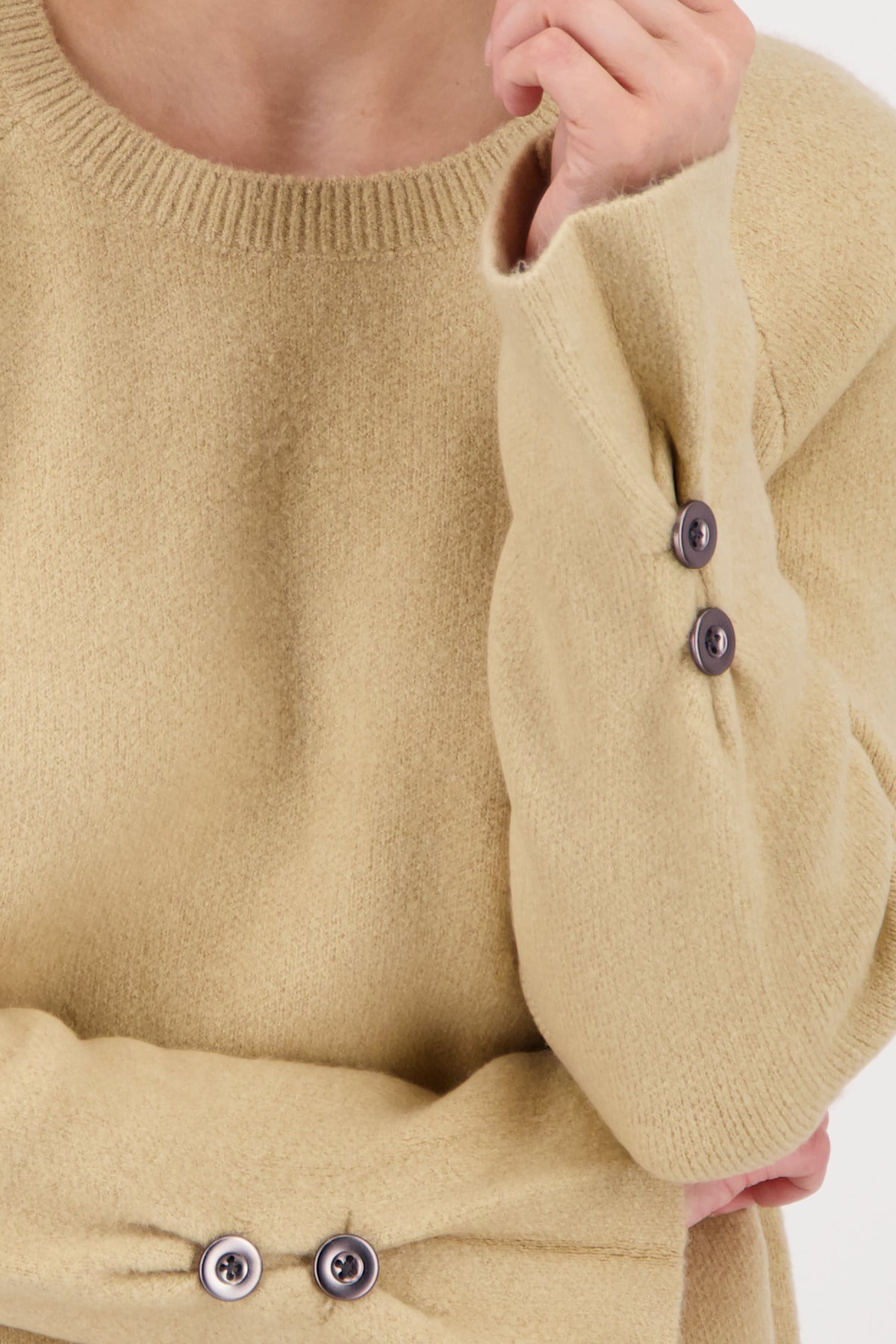 Langarm-Pullover mit Knopfdetail_809006