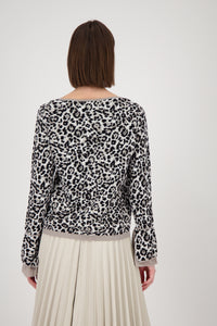 Pullover mit Leopardenmuster_808991